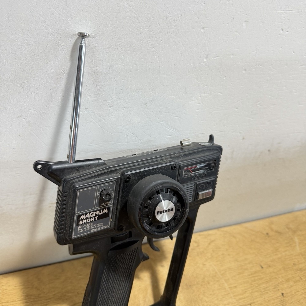Vintage Futaba Magnum Sport FP-T2PB RC Radio Control Transmitter 75MHz Tested - Picture 7 of 10
